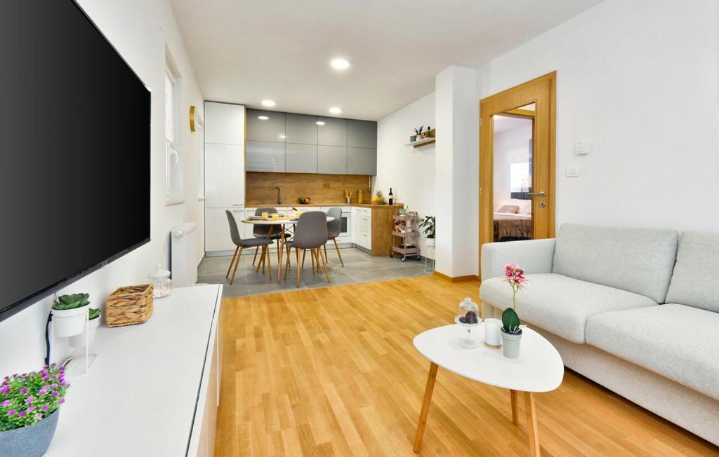 Kalimero Apartman A1 Križevci Екстериор снимка